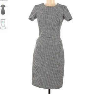 Banana Republic Size 6 Fitted work dress